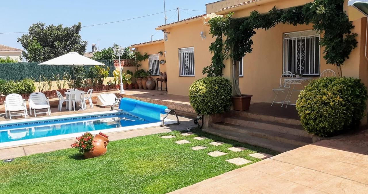 Chalet Vacacional Con Piscina Privada Y Barbacoa Tarragona Zewnętrze zdjęcie